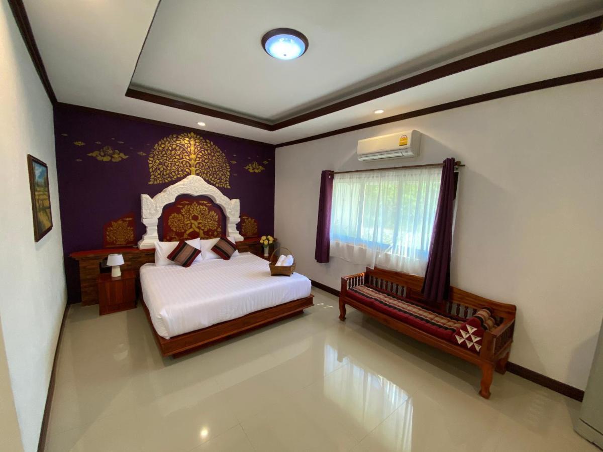 Phiphu Art And Gallery Boutique Sukhothai Exterior photo